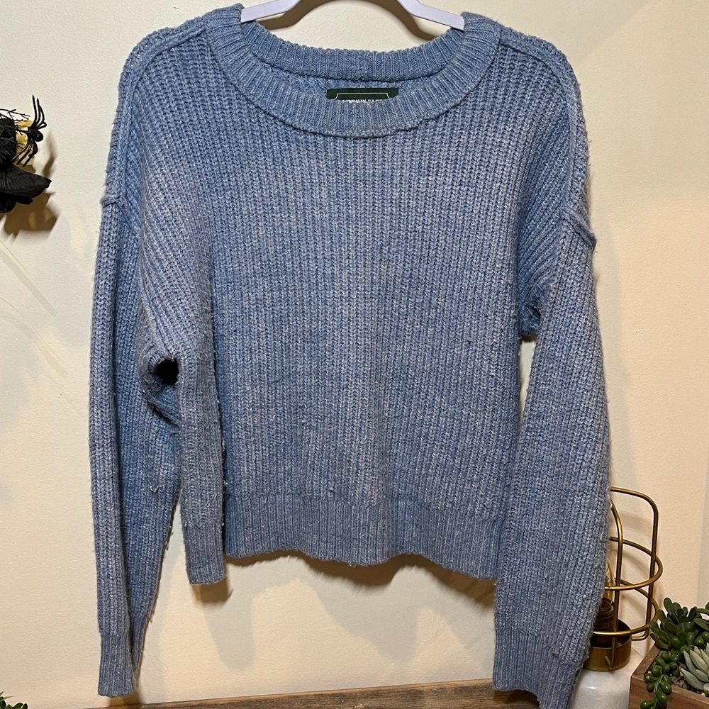 NWOT - Woman’s American Eagle Sweater - Size Small